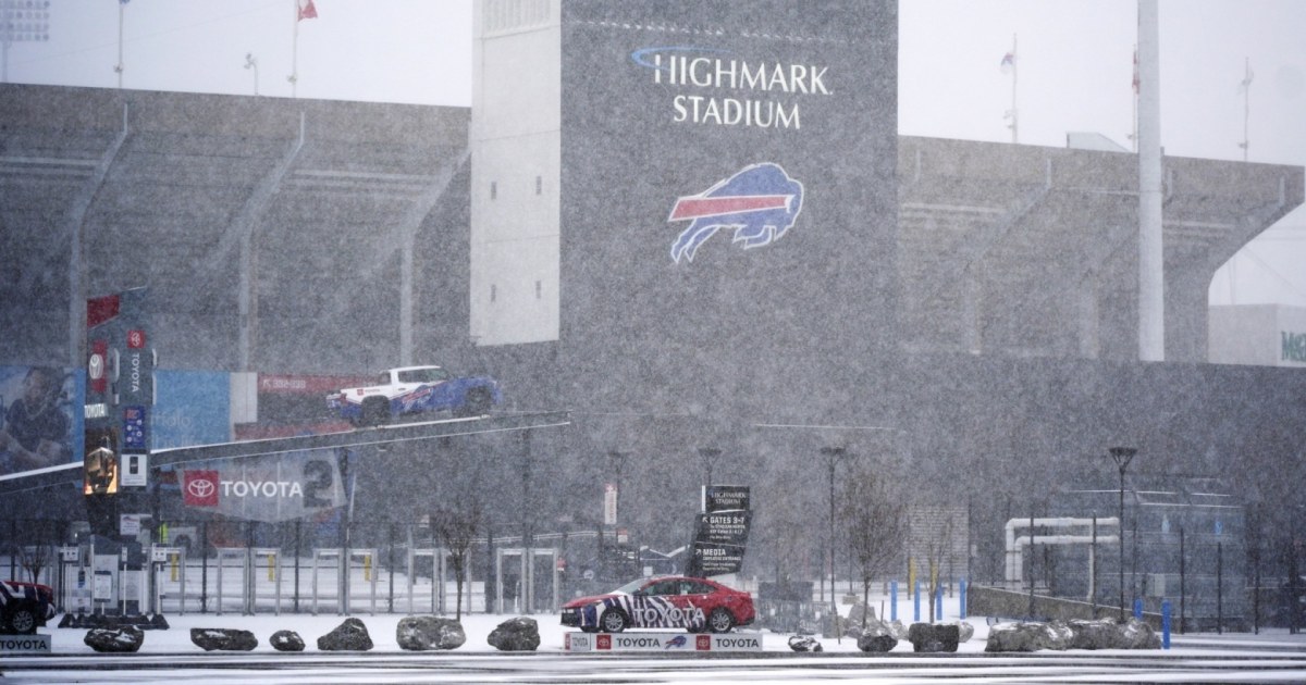buffalo-bills-snowstorm-fans