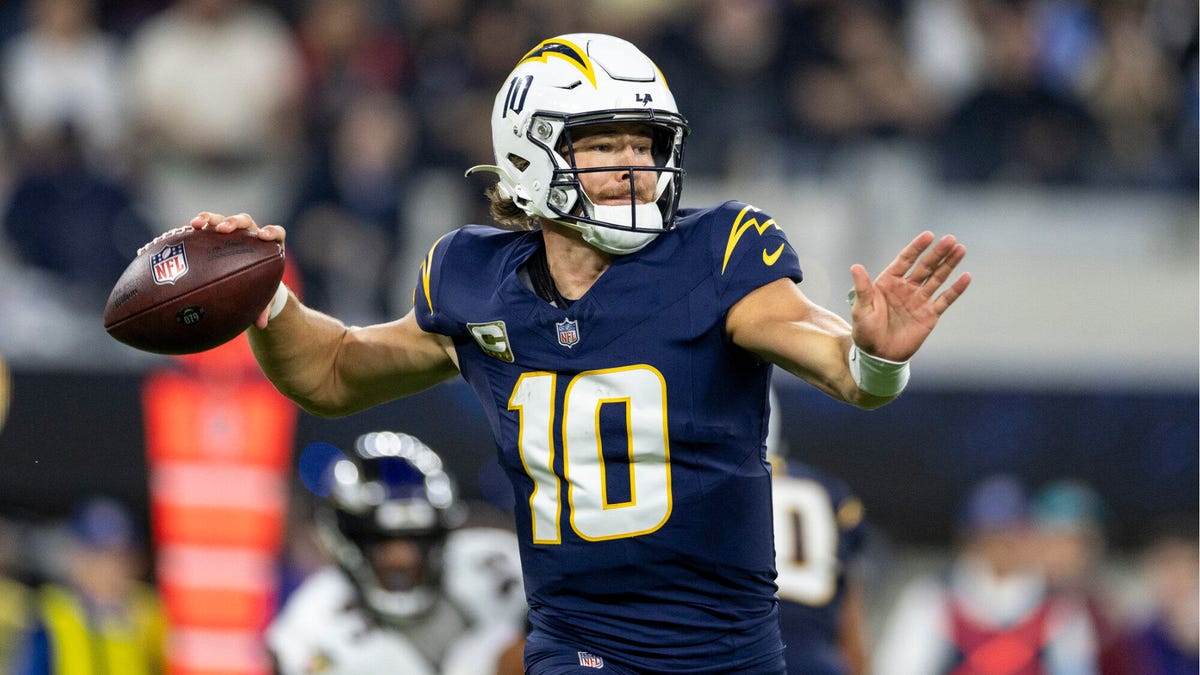 chargers-vs-falcons-nfl-week-13