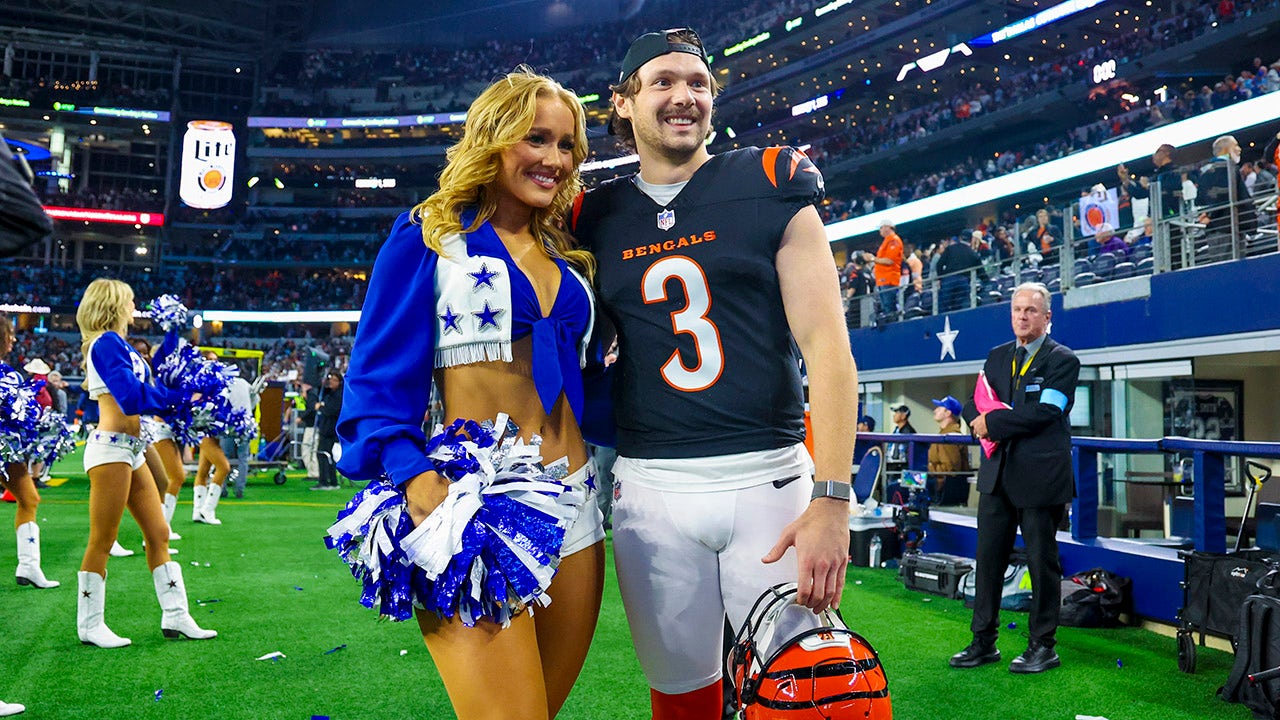 cowboys-cheerleader-bengals-kicker-cade-york