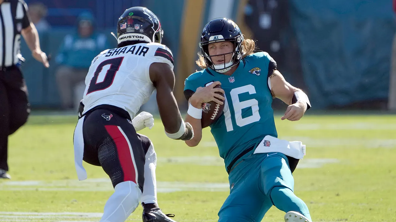 nfl-trevor-lawrence-azeex-al-shaair-brawl