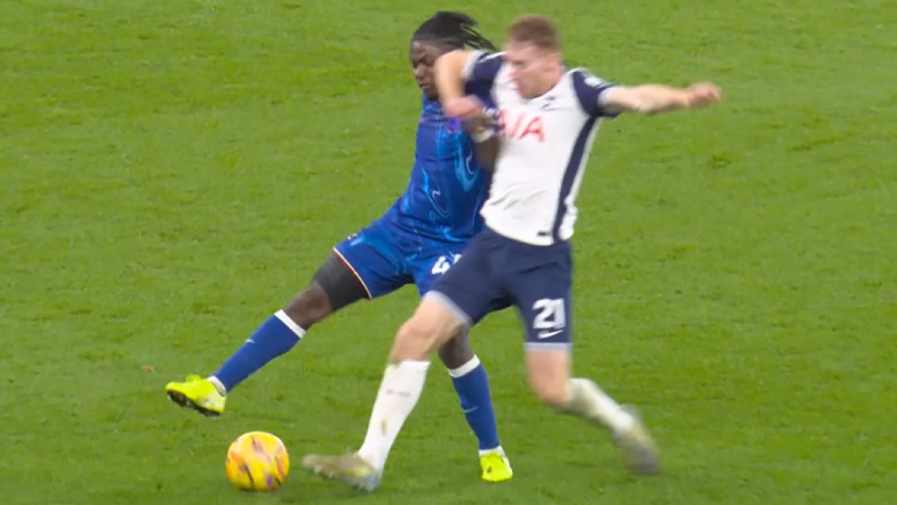 var-red-cards-kulusevski-caicedo