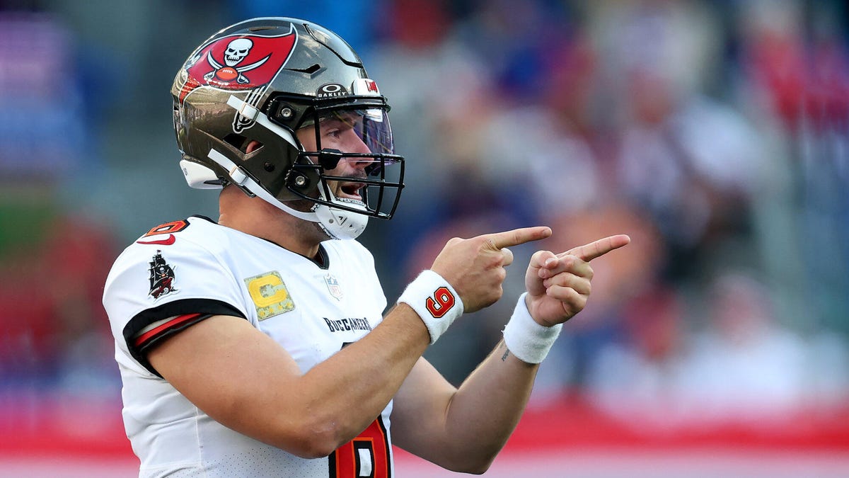 watch-buccaneers-panthers-livestream