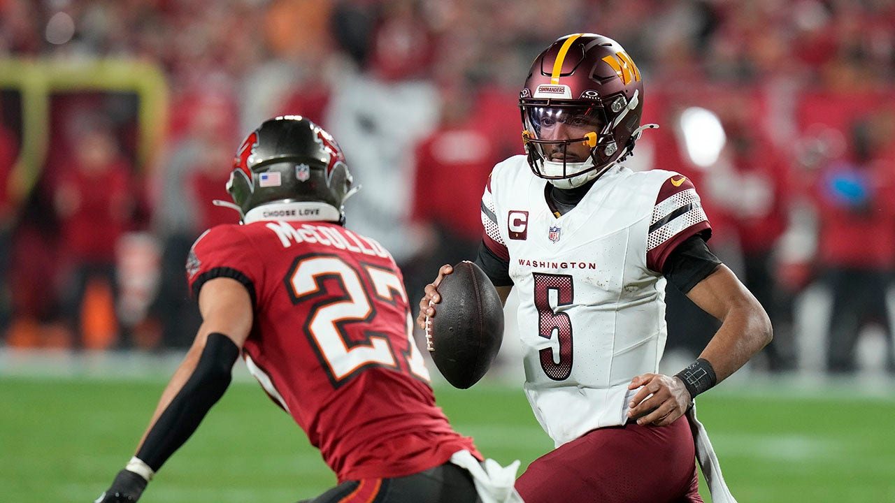 jayden-daniels-eye-injury-buccaneers