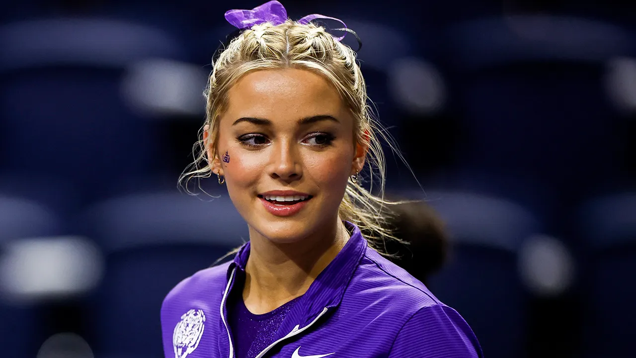 livvy-dunne-lsu-season-opener