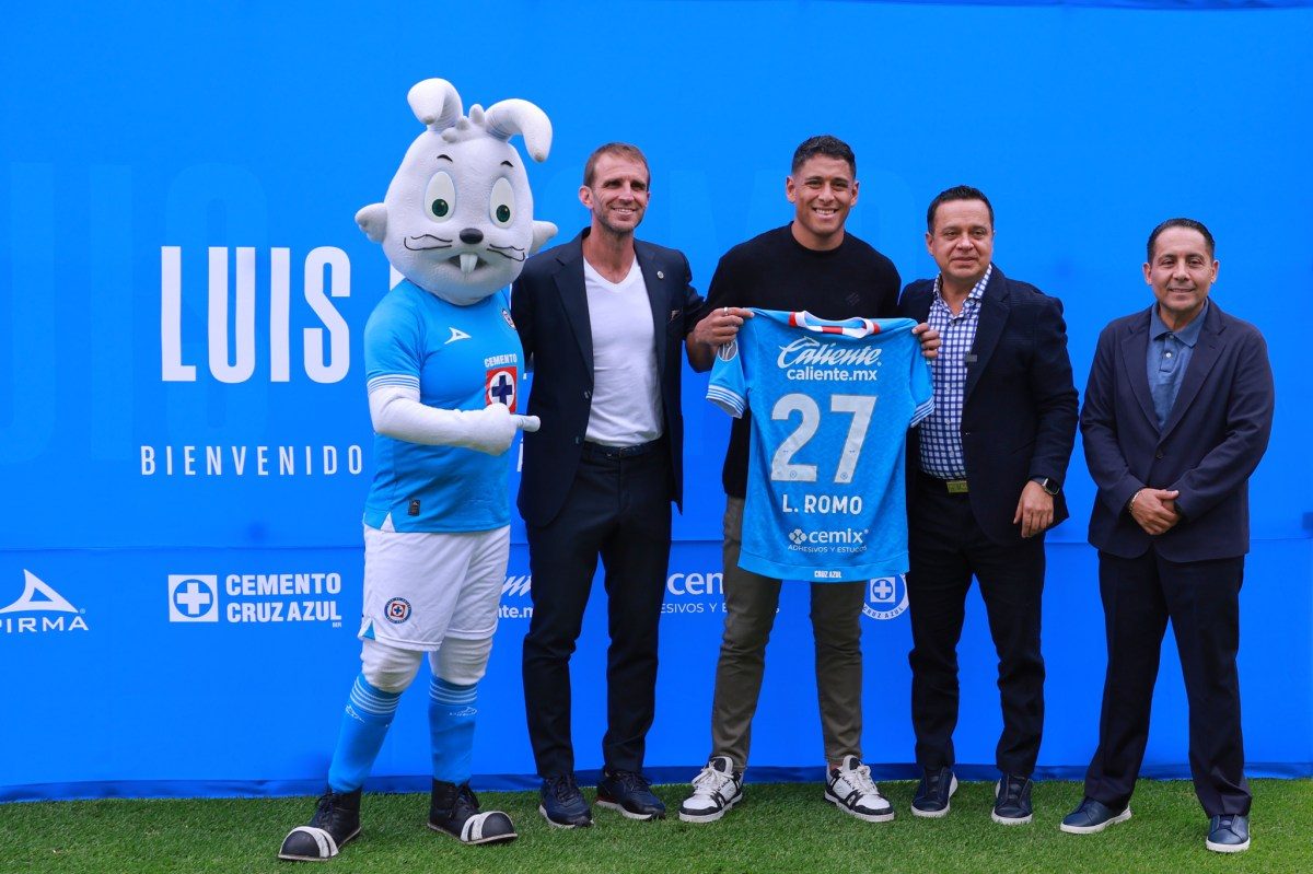 luis-romo-joins-chivas
