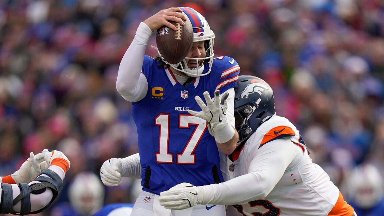 nfl-fans-outraged-bills-broncos-missed-call