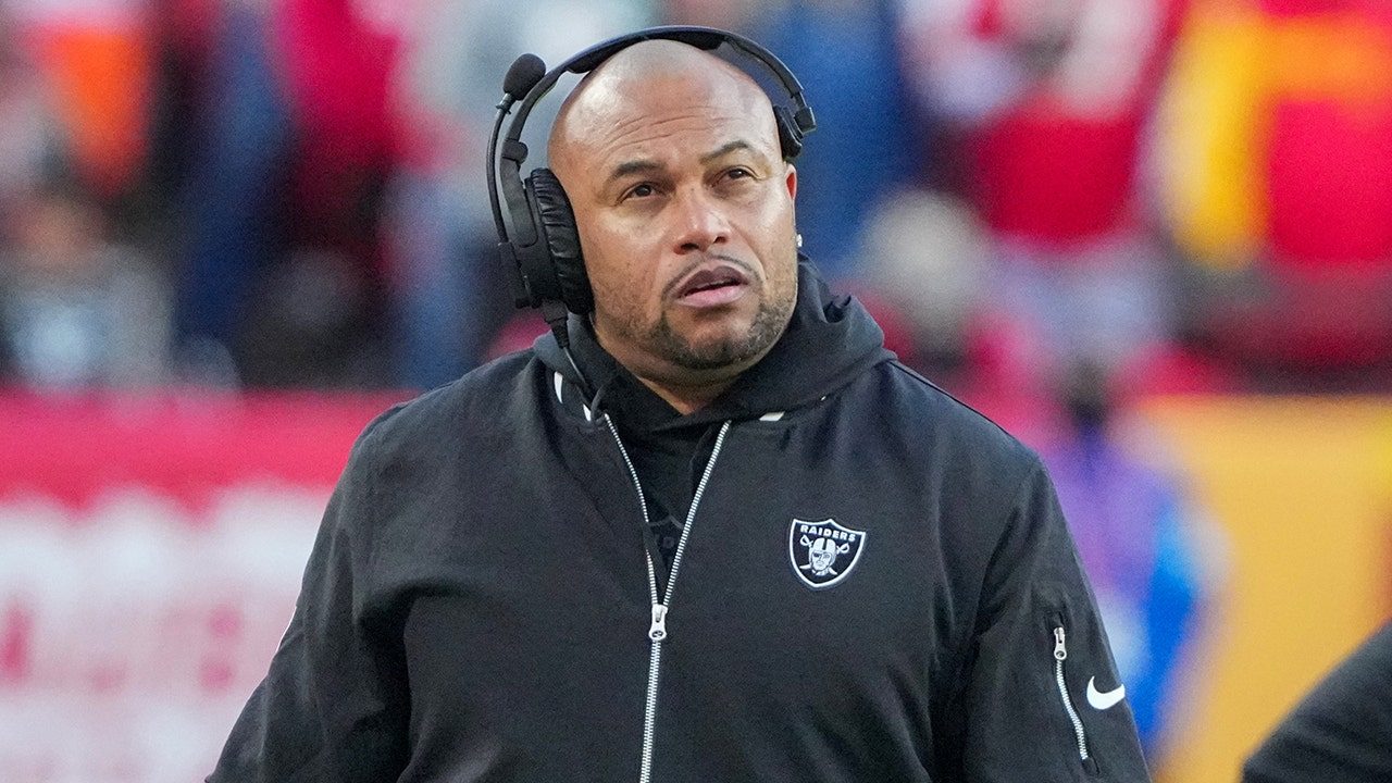 raiders-fire-antonio-pierce