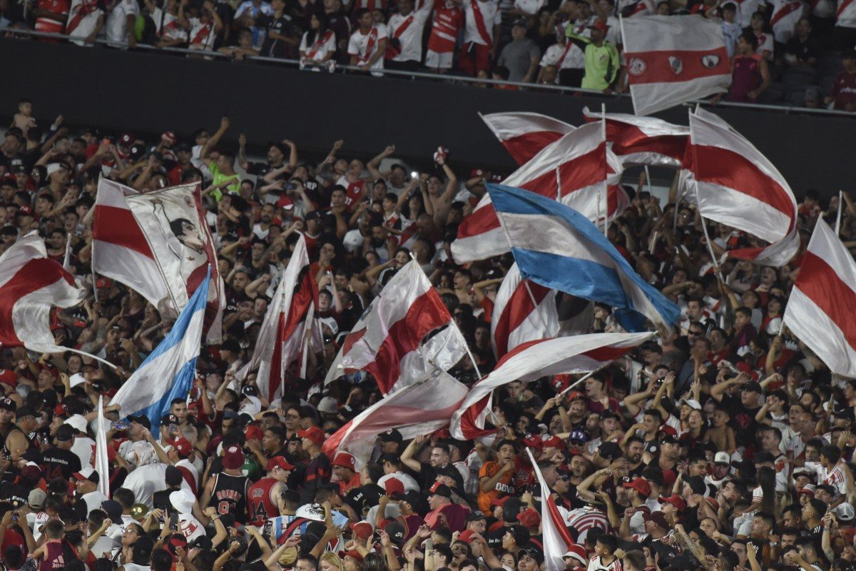 river-plate-national-anthem-controversy