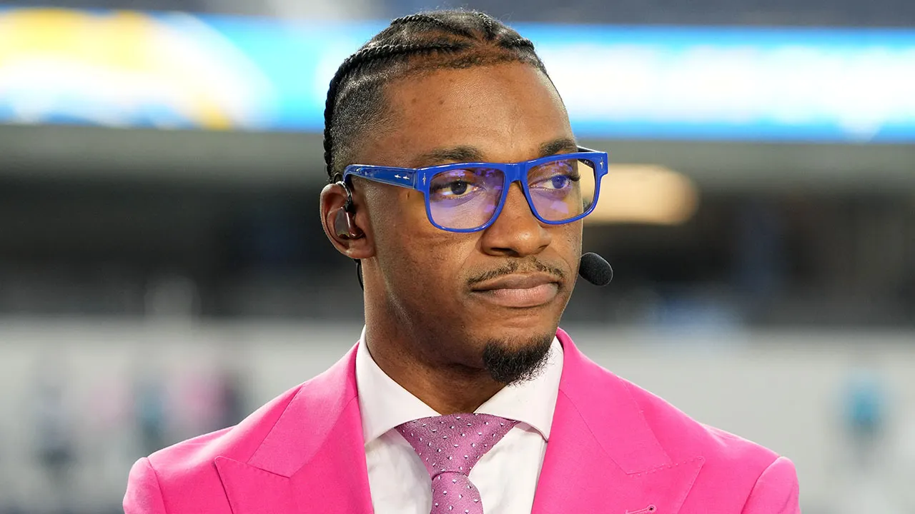 robert-griffin-iii-justin-herbert-controversy