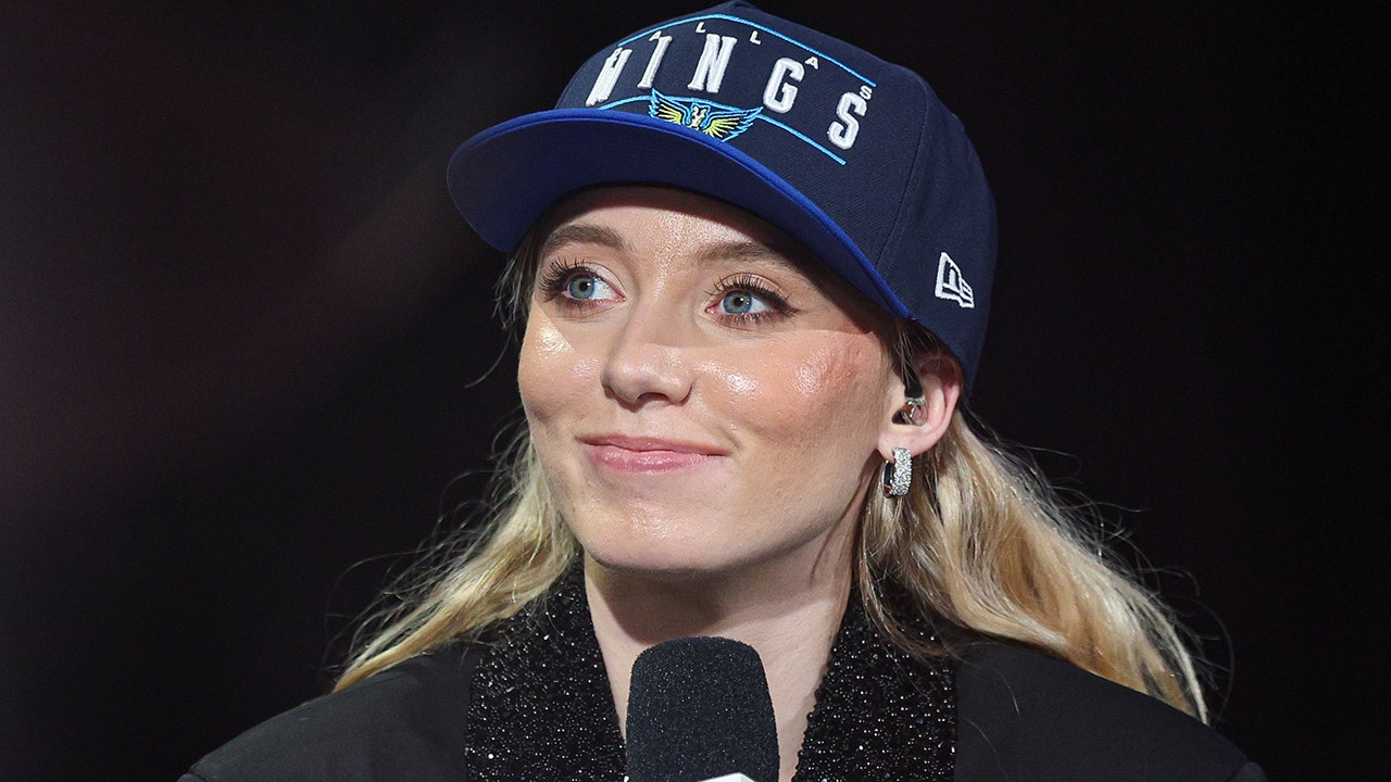 paige-bueckers-nba-draft-mavericks