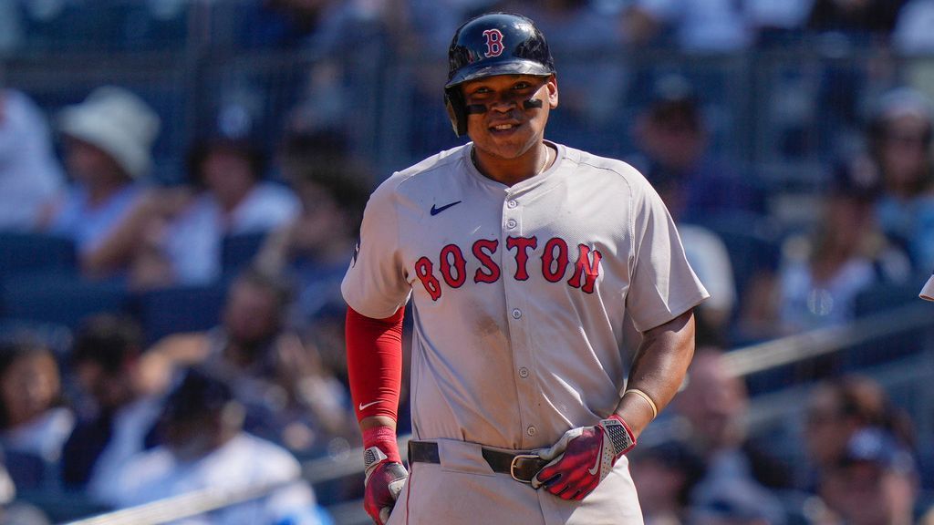 rafael-devers-red-sox-first-base