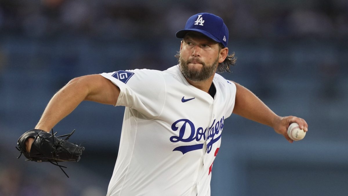 dodgers-blue-jays-kobe-bryant-pitching-duel