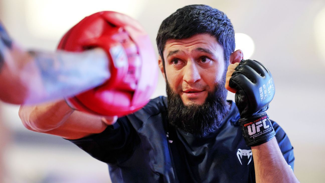 khamzat-chimaev-ufc-title