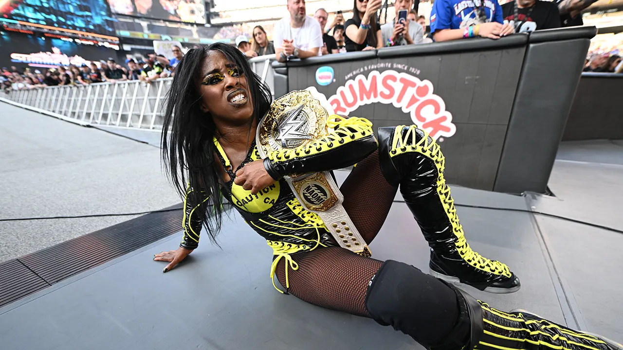 naomi-summerslam-victory