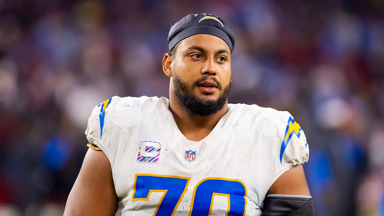 rashawn-slater-injury-chargers